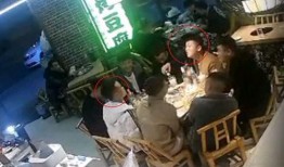 爆料烧烤店监控视频播放,烧烤店惊现惊人一幕，网友热议不断！