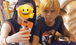 网红吃瓜丝爷是谁啊,揭秘网红“吃瓜丝爷”的真实身份与走红历程