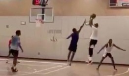 吃瓜最新事件爆料篮球场